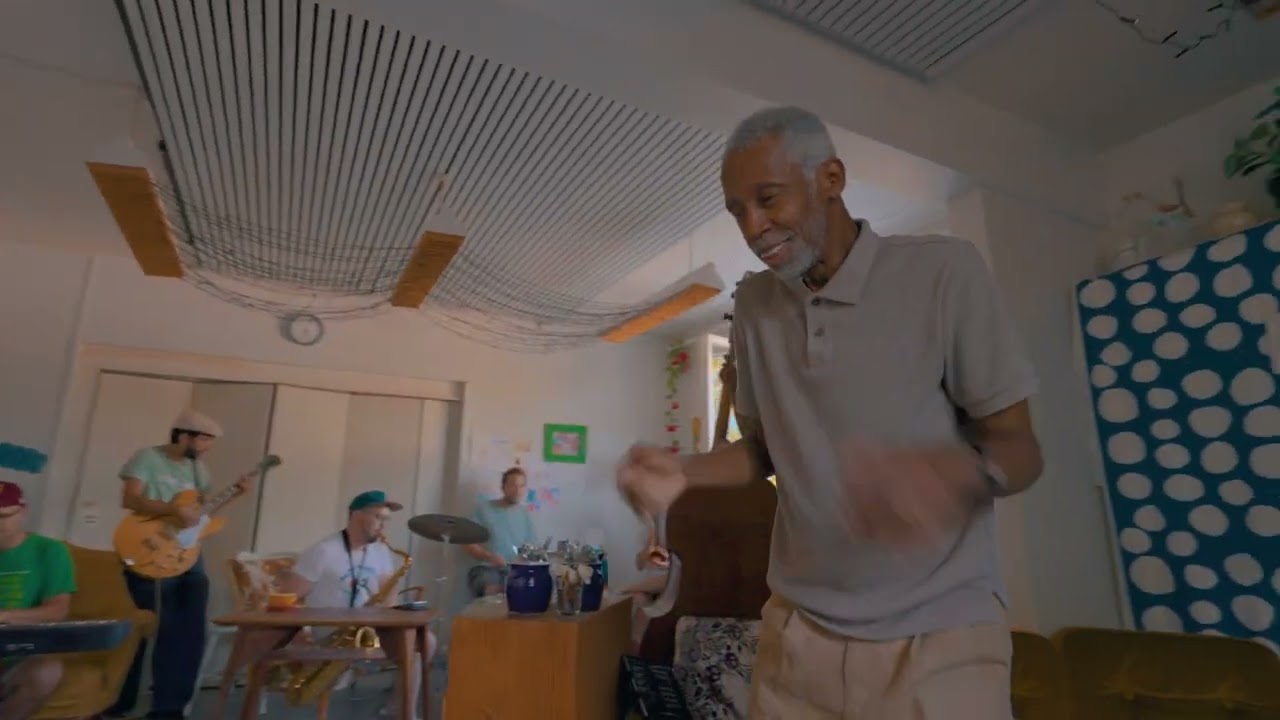 Tiny Jam - Cafe Blue Moon