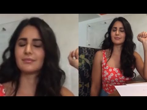 Did Katrina Kaif fart on  live chat?