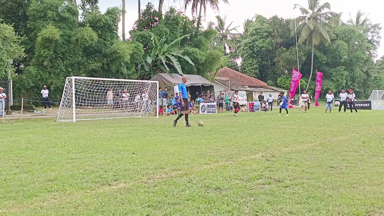 pinalti semi filbal bupati cup magelang