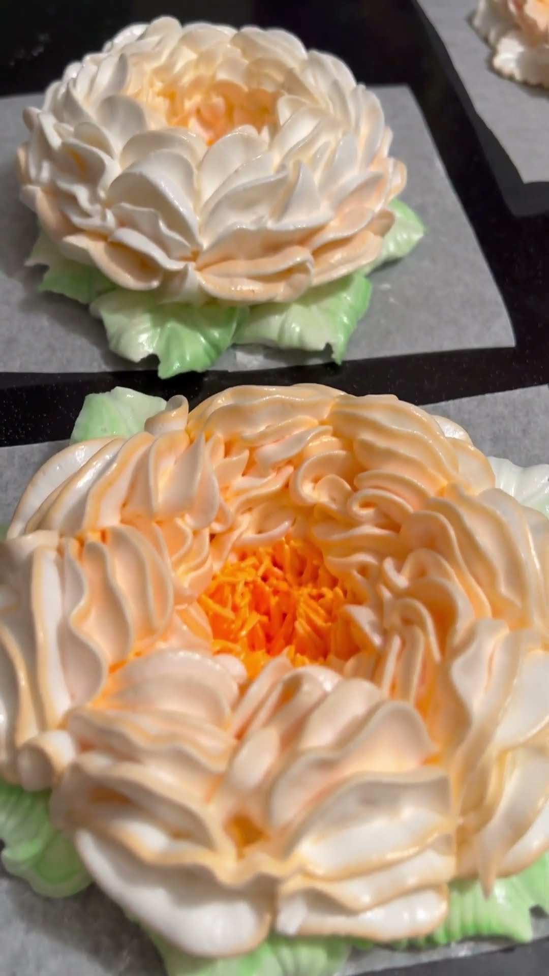 Baisers🌸 Meringue Blumen🌸 #meringue #baiser #безе - YouTube