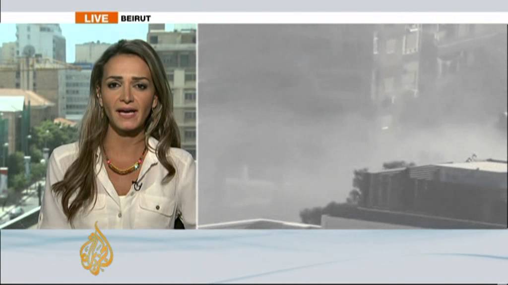نسرين الشمايلة، مراسلة الجزيرة، تنقل لكم التقرير من بيروت