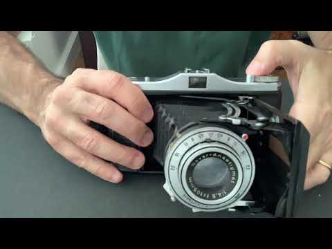 011 Zeiss Ikon Nettar 517/2 (mini review) - YouTube
