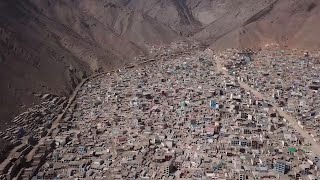 New COVID wave overwhelms cemetery in Peru