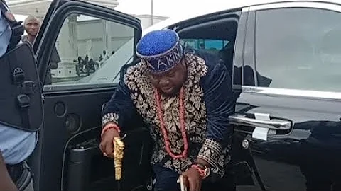 WATCH THE DRAMATIC ARRIVAL OF UNIQUE MOTOR BOSS AT HIS 11TH YEAR ANNIVERSARY