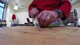 Knife Skills intro to using the Guide Hand