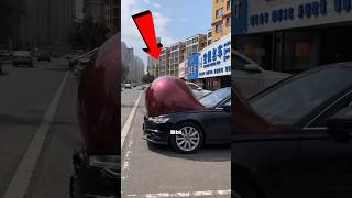 из-за аномальной жары на машинах появились пузыри, а обувь прилипает к асфальту