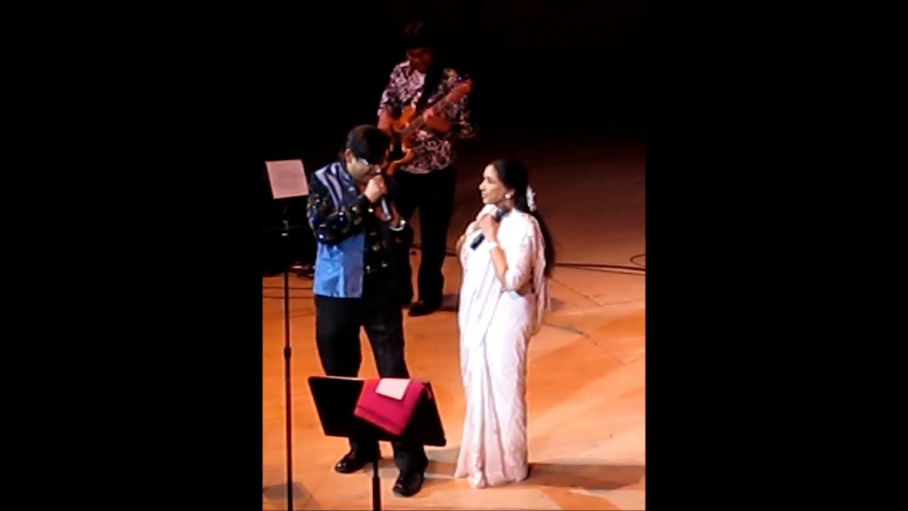Asha Bhosle and Amit Kumar at Carnegie Hall in New York City (April 2008) 