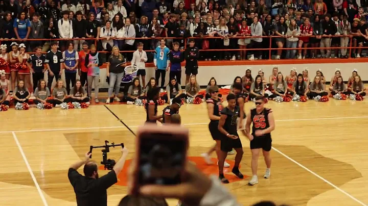 PepRally Oct22 RHS student lip sync