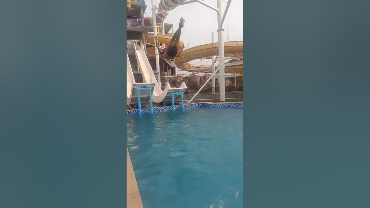 🎍 water park#waterpark #flying #swimming #bollywood #dj #waterslide #song #love ,👍👍