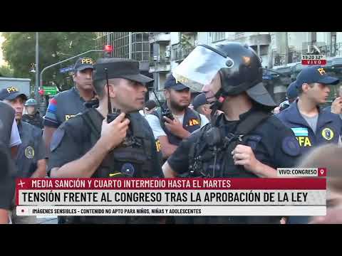 Incidentes frente al Congreso: manifestantes intentaron agredir a Espert