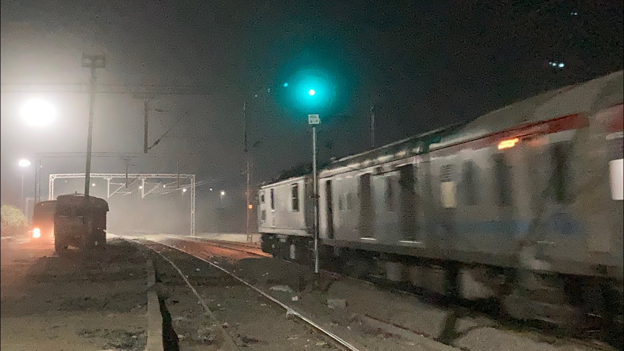 kashi-vishwanath-express-departed-from-raebareli-junction-youtube