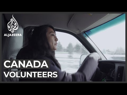 COVID-19: Canadians volunteer to help those in need
