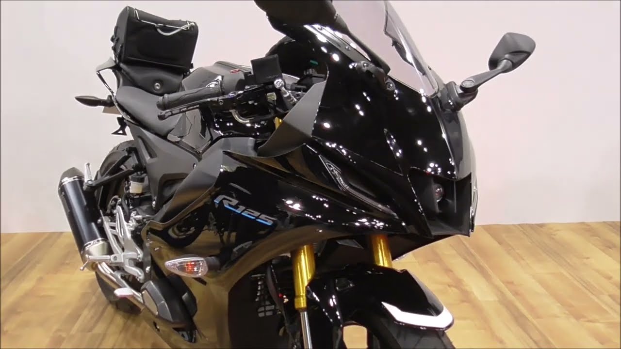ヤマハ YZF-R125 新型 2023 市販予定アクセサリー装着車