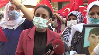 Terör örgütünün kaçırdığı evladına 6 yıl sonra kavuşan Şırnaklı aileden, HDP önünd