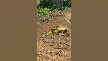 Transforming Sloped Land into Palm Terraces with D6R XL Bulldozer Efficiency
