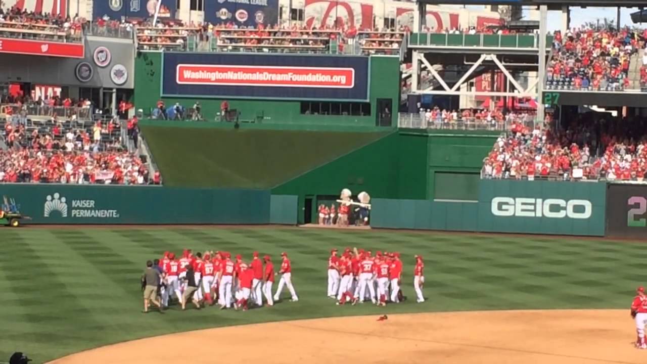 Jordan Zimmermann pitches a no-hitter