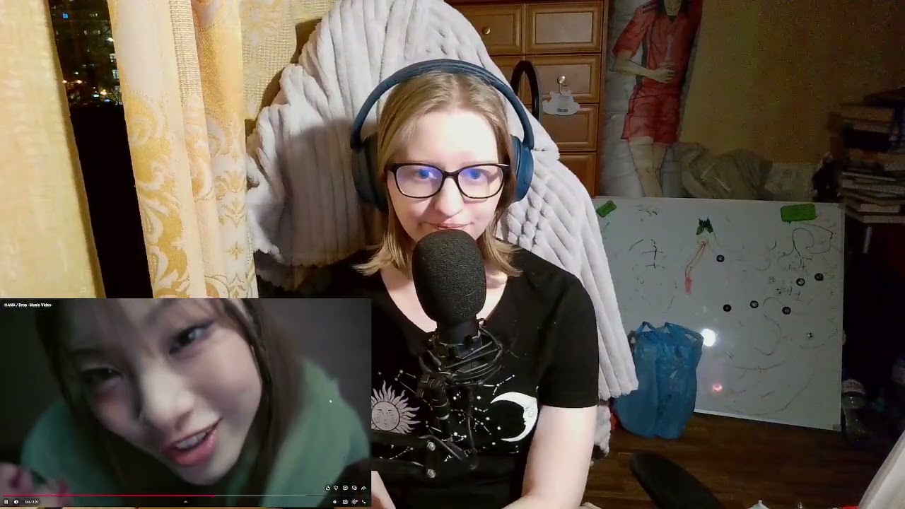 A Russian girl's reaction to HANA - Drop  / ロシア人少女のビデオに対する反応 HANA - Drop