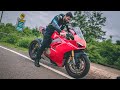 DUCATI V4S - FIRST RIDE REVIEW 🔥