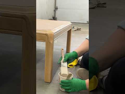 This trashed coffee table got a new lease on life! #diy #furnitureflipping