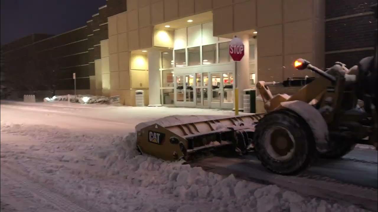 CAT 908H ROLLIN SNOW WITH AN ARCTIC SECTIONAL SNO PLOW SNOW REMOVAL