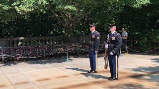 Changing the Guard / Смена почетного караула в США