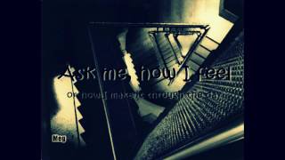 Video thumbnail of "Airbag - Broken (lyrics)"