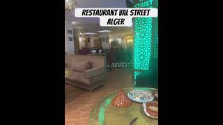 Val street restaurant Alger