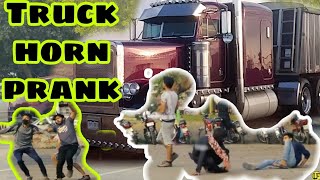 Crazy truck horn prank. Very funny prank panoorin niyo