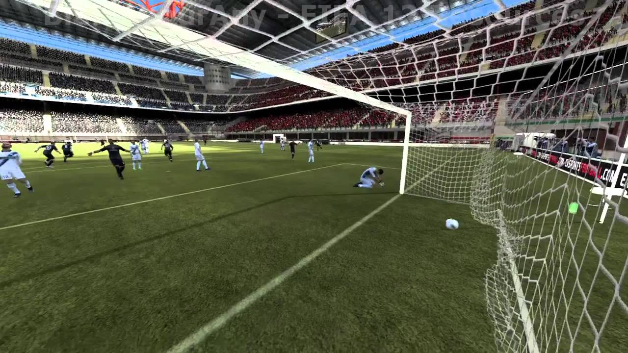 FIFA 12: Amazing 40 Yard Free Kick Goal (HD)