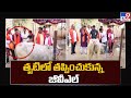 BJP MP GVL Narasimha Rao narrowly escapes after cow tries to attack him