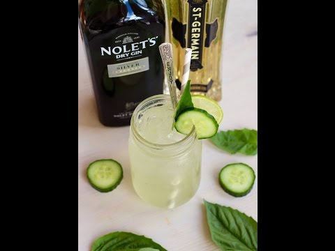 cocktail-recipe:-basil-cucumber-gin-smash-by-cookingforbimbos.com