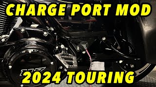 2024 ROAD?STREET GLIDE CHARGE PORT MOD