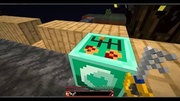 Minecraft: 4 player skyblock w/zombie and stud