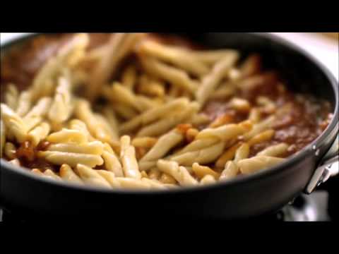 Strozzapreti Pasta and Chunky Bolognaise Sauce - 2011 TVC Featuring Julie Corletto | SanRemoPasta