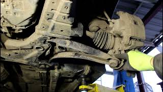 видео: Замена рычагов передней подвески на Mitsubishi ASX Мицубиси АСХ 1,8 2013 года картинка: Замена рычагов передней подвески на Mitsubishi ASX Мицубиси АСХ 1,8 2013 года