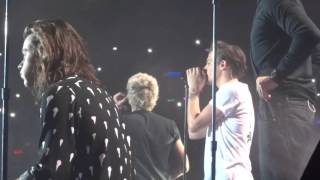 Download lagu You I One Direction live O2 London 29 09 2015 You I One Direction live O2 London 29 09 2015