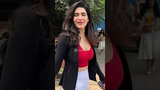 Karishma Tanna's Red-Velvet Post Yoga Hot Look #karishmatanna #lehren