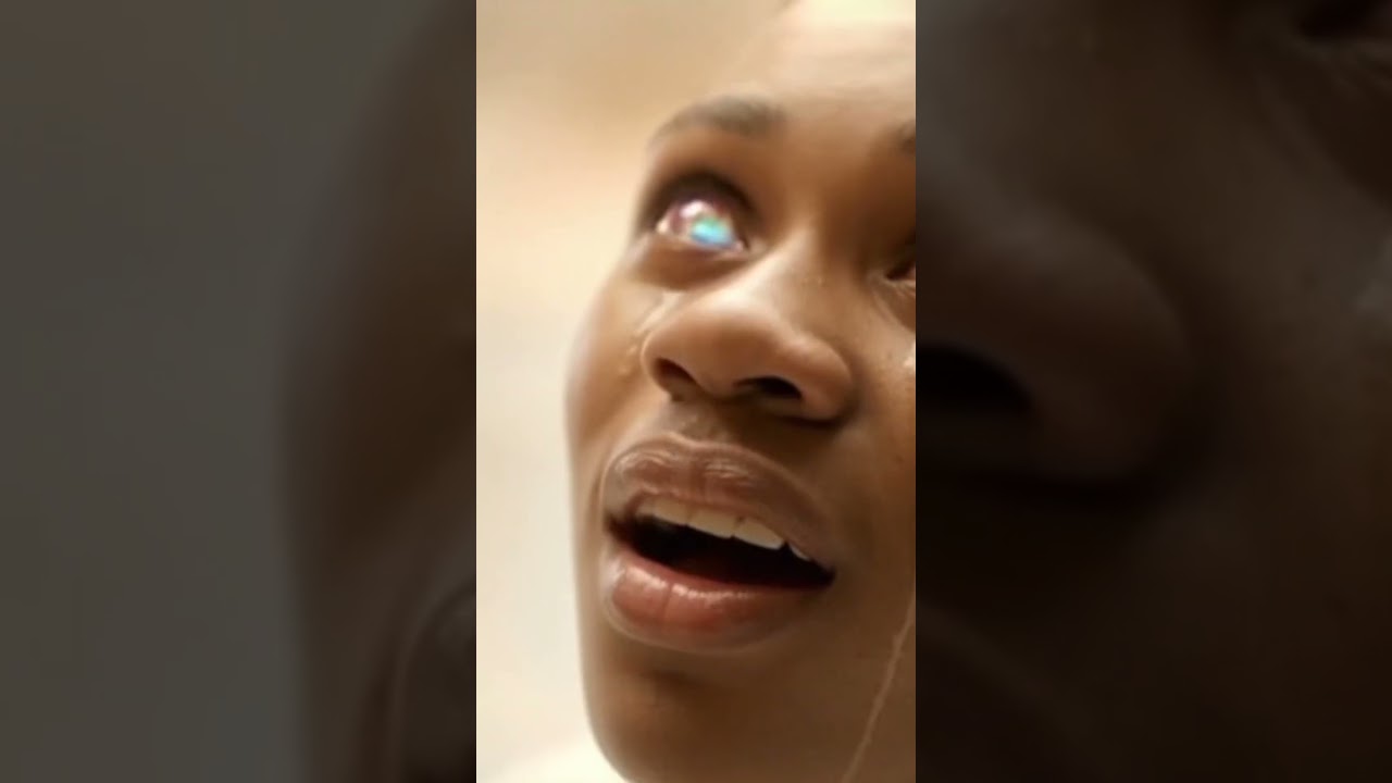 Jesus heals the blind 