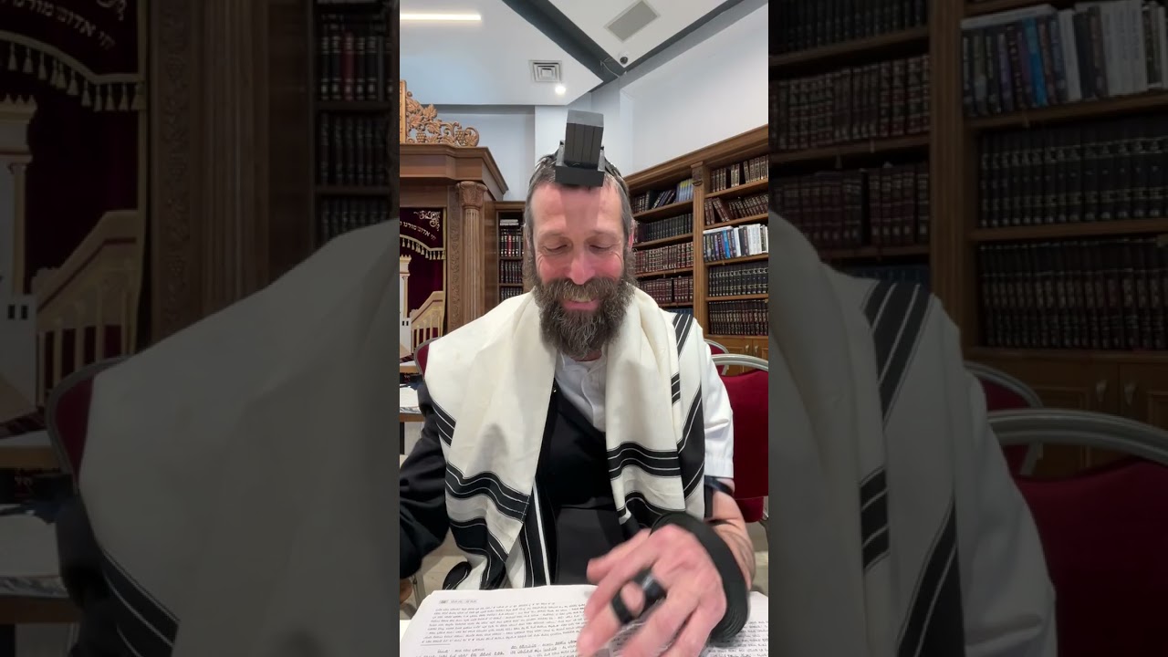 מותר לשנוא יהודי? - הרב מנחם מיידנצ'יק, י' אדר | פרק ל"ב