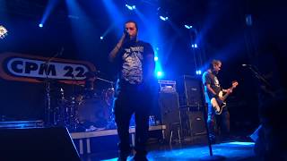 Video thumbnail of "CPM 22 - Todos por 1 - Porto Alegre, RS - 29/07/17"