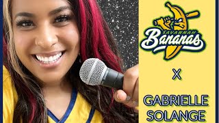 ⁠Gabrielle Solange hangs out with @TheSavannahBananas and sings the national anthem