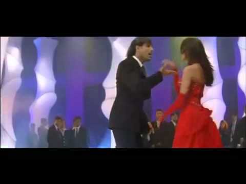 Chori Chori Dil Legaya - Garam Masala.mp4 - YouTube.flv