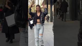 Sokakta Akim Eda Yön