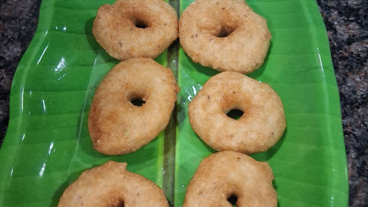 बाहर से कुरकुरा, अंदर से नरम—मेदु वड़ा बनाने का सबसे आसान तरीका। 🔥