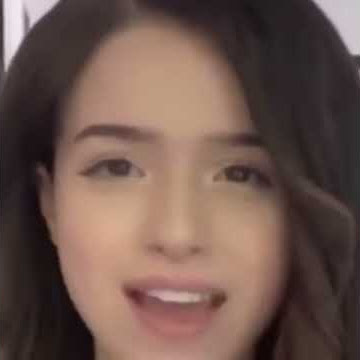 Pokimane dances to bagaikan langit meme