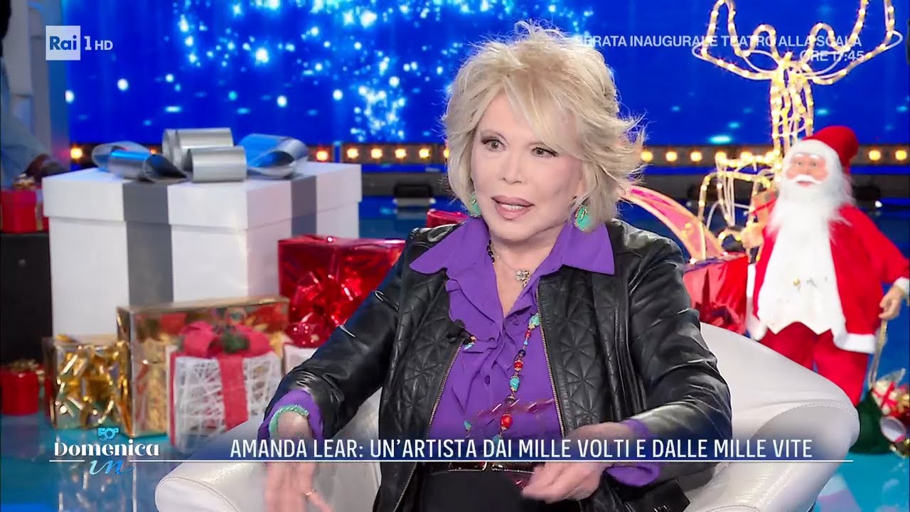 Amanda Lear: la vita, la carriera e il tempo che passa - Domenica In  07/12/2025
