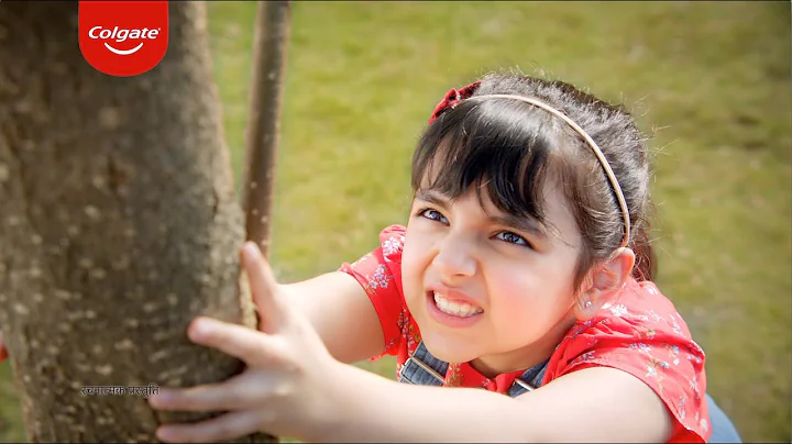 Colgate Strong Teeth 'Badminton' D-Cut - India