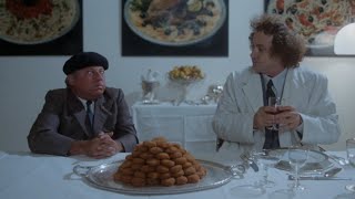 Fantozzi si mette a dieta! Scena iconica dal film Fantozzi contro tutti, in full HD.