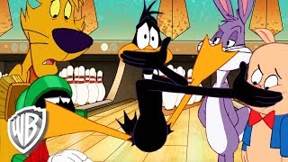 Looney Tunes in italiano | La, La, La, Cacca | WB Kids
