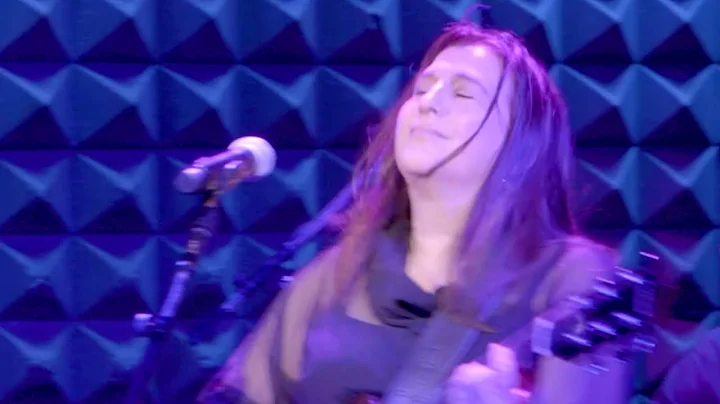 Jana Herzen: LIVE: "Like A River" (live @ Joe's Pu...